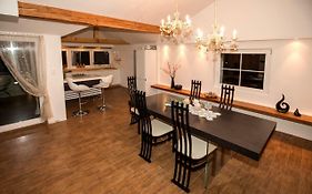 Angel'S Nest Apartment